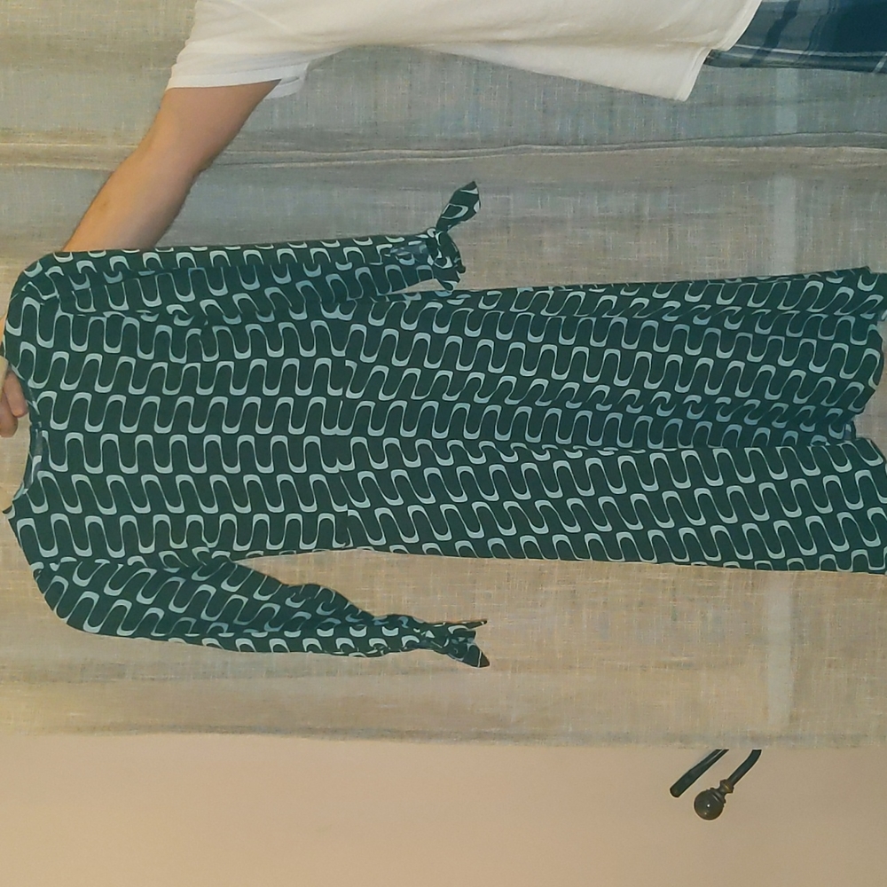 Reformation dark green dress size 4 petite